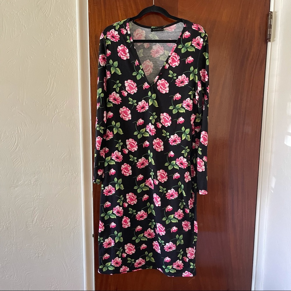 Club L (Asos Curve) floral bodycon v neck dress